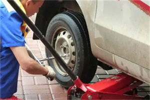 五大连池附近拖车24小时服务热线电话