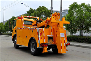 五大连池高速路拖车费